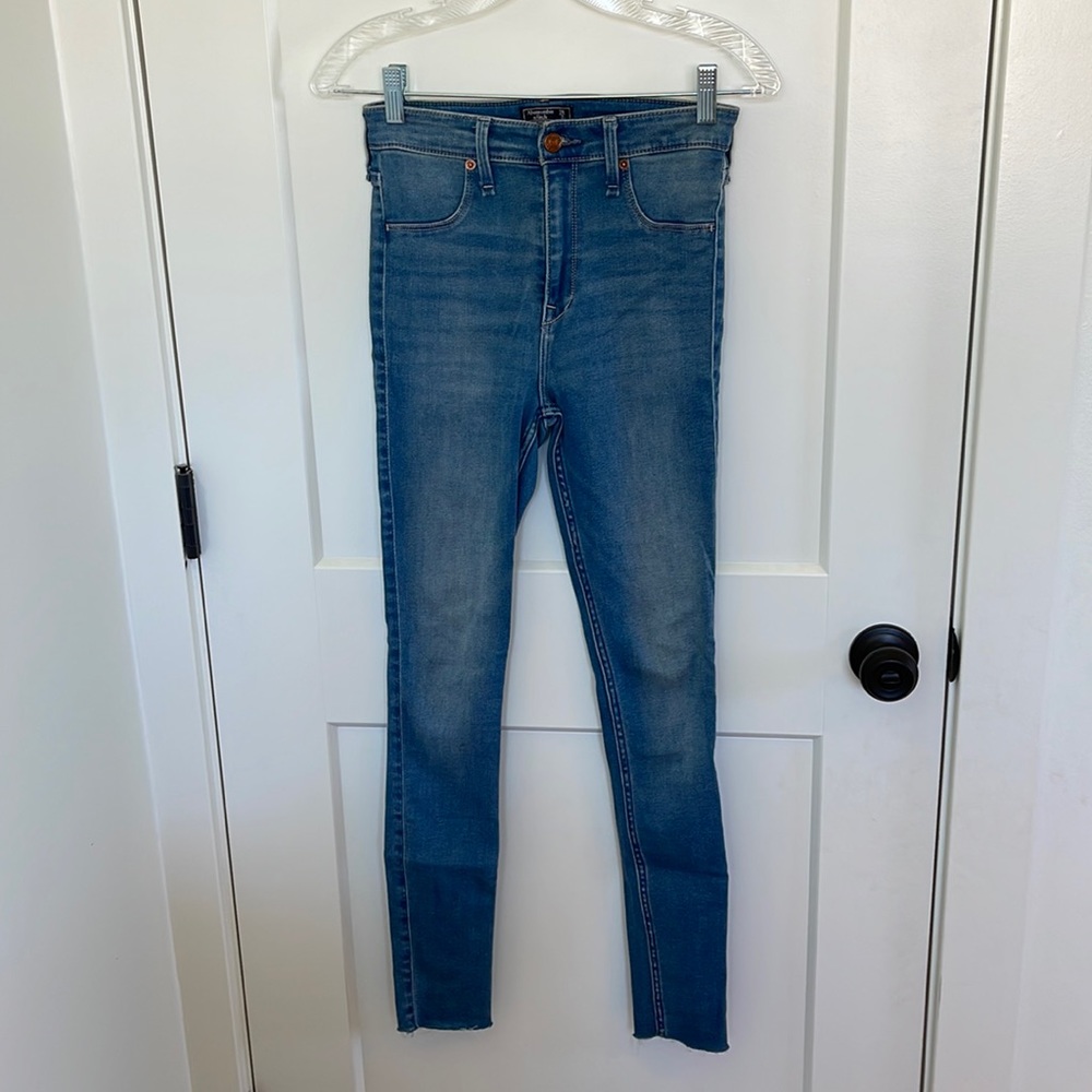 Abercrombie & Fitch Womens Simone High Rise Jean Legging